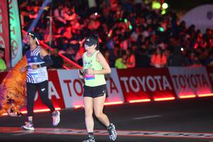 BIB: 6200
                            <button type="button" onclick="openModal(23173967)" class="btn btn-primary btn-sm float-right btn-popup" data-toggle="modal" data-target=".modal-high-quality">
                        <i class="fas fa-shopping-cart"></i> Add to Cart
                    </button>
                                            <button type="button" onclick="isThisMe(23173967, true)" class="btn btn-success btn-sm float-right btn-popup btn-isme hidden" data-toggle="tooltip" data-placement="bottom" title="นี่คือรูปของคุณใช่ไหม คลิกที่นี่เพื่อเอาเข้าอัลบั้ม">
                        <i class="fas fa-plus"></i> Add to album
                    </button>
                    <button type="button" onclick="isThisMe(23173967, false)" class="btn btn-warning btn-sm float-right btn-popup btn-isnotme hidden">
                        <i class="fas fa-ban"></i> Remove from album
                    </button>